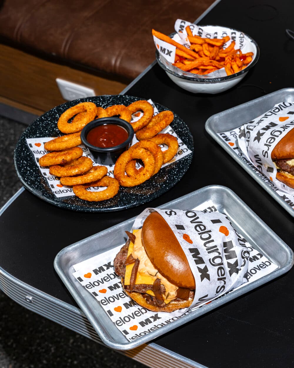 We Love Burgers — Smash Burger 2